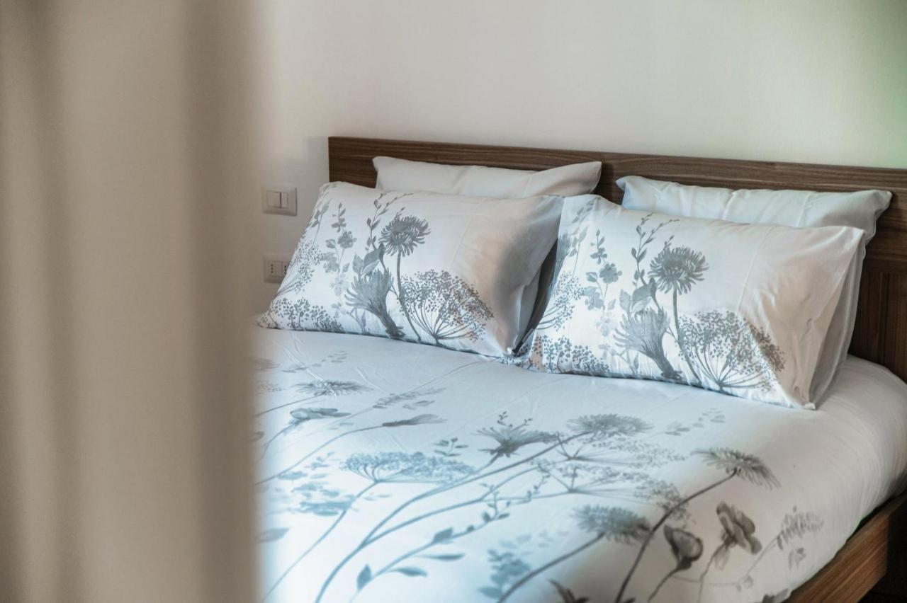 S.M. Downtown Cernobbio Apartment エクステリア 写真